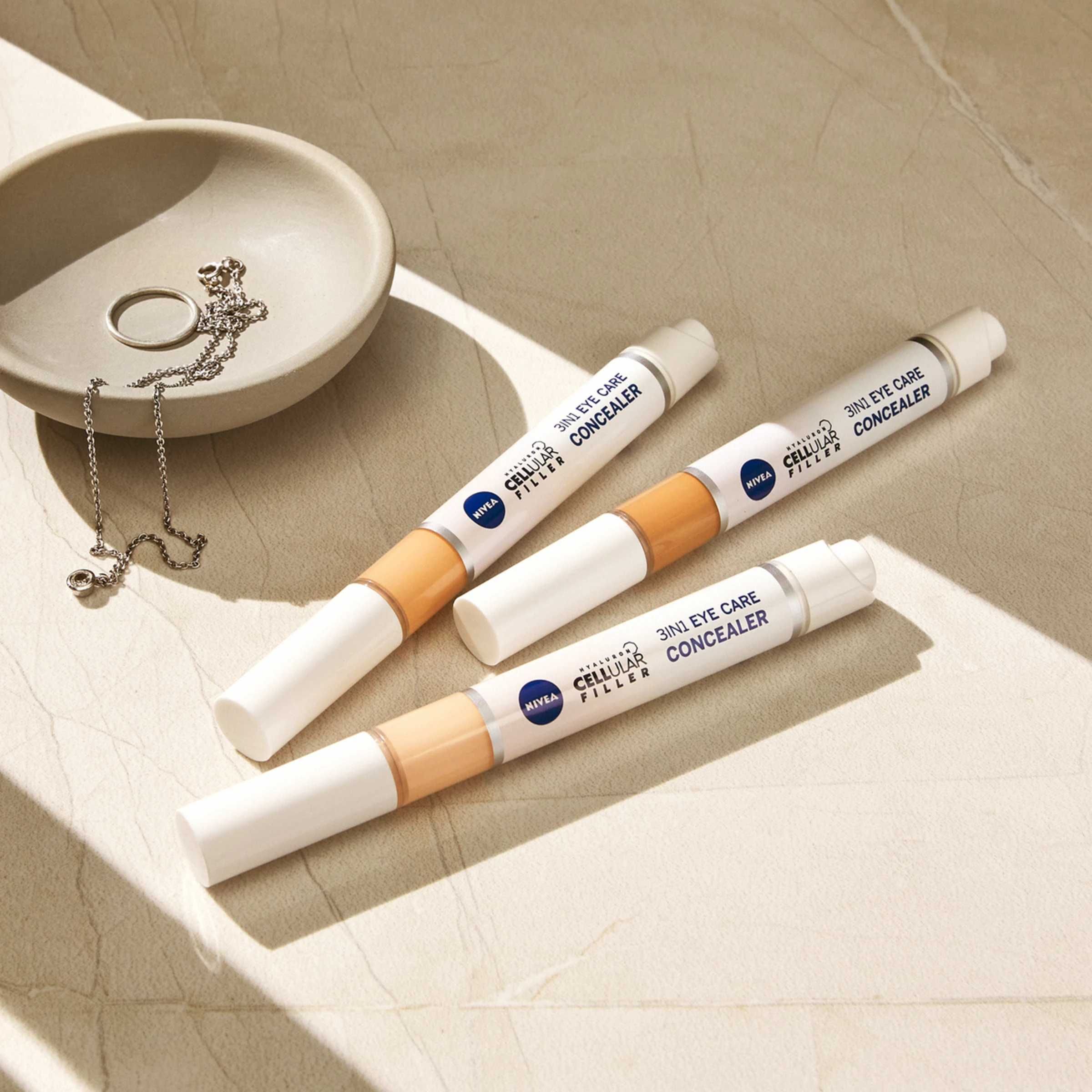 NIVEA Cellular Filler 3in1 Augenpflege Concealer Dunkel – Bild 8
