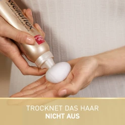 Wella Wellaflex Schaumfestiger Locken & Wellen Starker Halt 20 Wella Wellaflex Schaumfestiger Locken & Wellen Starker Halt -DAYTOX shop MAM 8030307 SHOP IMAGE 1.4